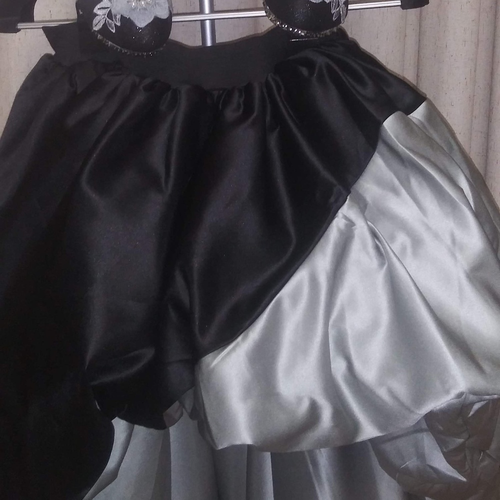 Hi/Low Taffeta Skirt size M/L